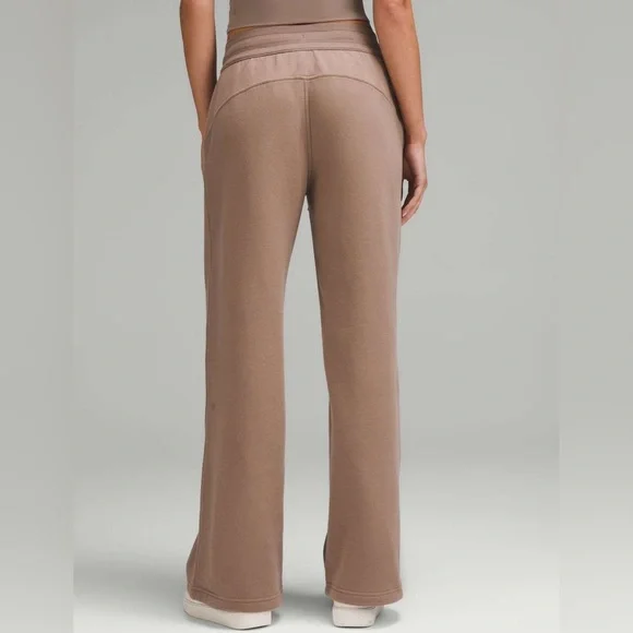 Women’s XL Lululemon Midrise Wideleg Taupetastic Sweatpants - Picture 2 of 8